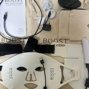 BOOST The Light Salon LED Facial Mask - and neck and chest mask